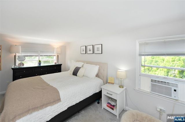 122 Strysko Avenue, Mahwah, NJ 07430
