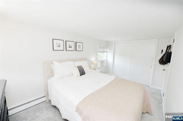 122 Strysko Avenue, Mahwah, NJ 07430