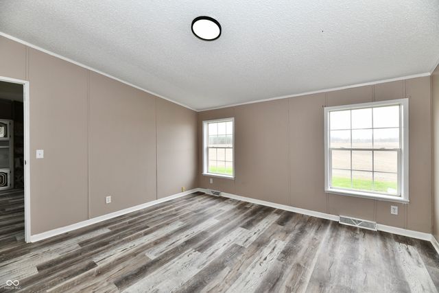 1906 W 1000 N, Knightstown, IN 46148
