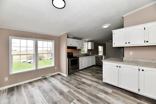 1906 W 1000 N, Knightstown, IN 46148