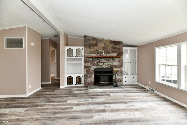 1906 W 1000 N, Knightstown, IN 46148