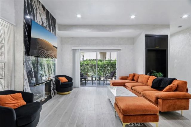 10659 Bloomfield Street, Toluca Lake, CA 91602