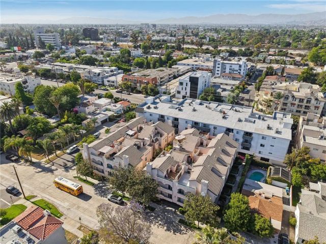 10659 Bloomfield Street, Toluca Lake, CA 91602