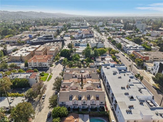 10659 Bloomfield Street, Toluca Lake, CA 91602