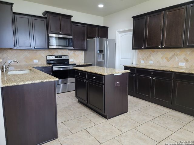 13524 Ashmont, Live Oak, TX 78233