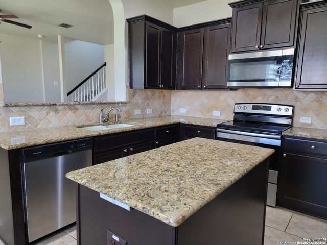 13524 Ashmont, Live Oak, TX 78233