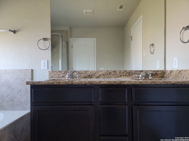 13524 Ashmont, Live Oak, TX 78233