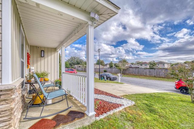 5713 Tryton Cir, Pensacola, FL 32526