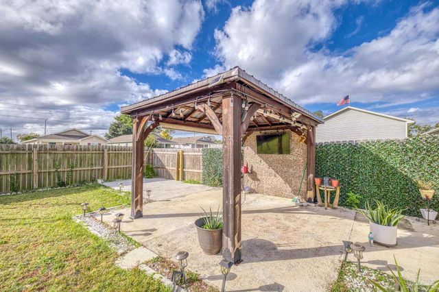 5713 Tryton Cir, Pensacola, FL 32526