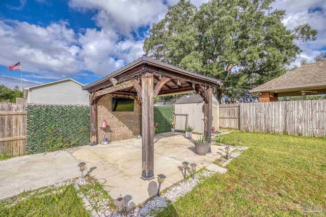 5713 Tryton Cir, Pensacola, FL 32526