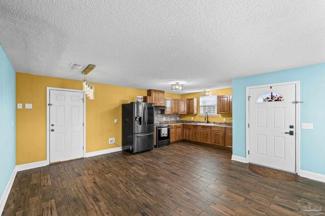 5713 Tryton Cir, Pensacola, FL 32526