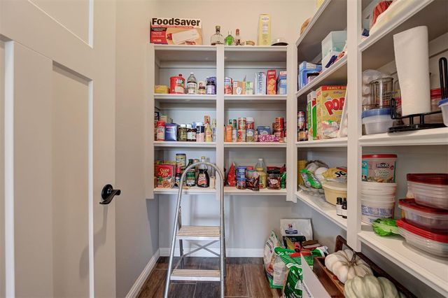 8930 Tall Oaks Drive, Guthrie, OK 73044