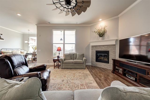 8930 Tall Oaks Drive, Guthrie, OK 73044