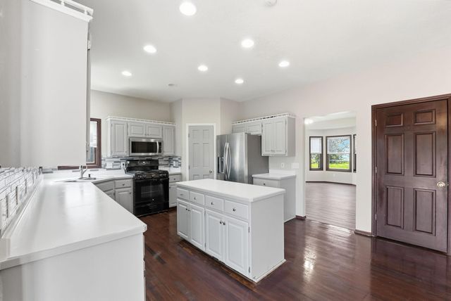 1004 Canterbury Avenue NE, Buffalo, MN 55313