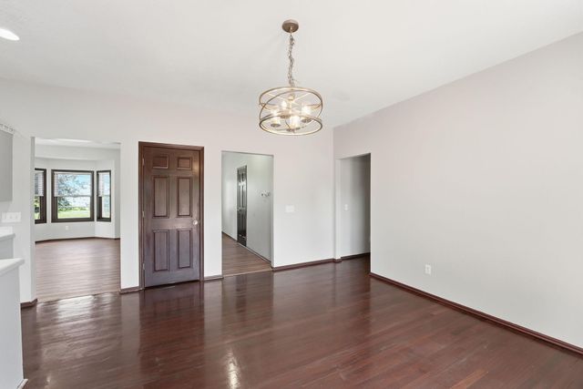 1004 Canterbury Avenue NE, Buffalo, MN 55313
