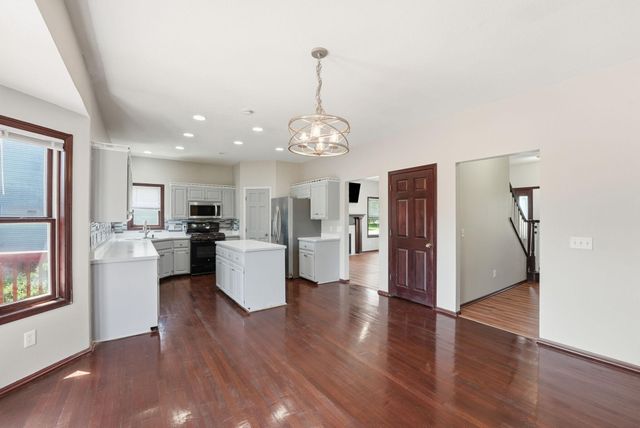 1004 Canterbury Avenue NE, Buffalo, MN 55313