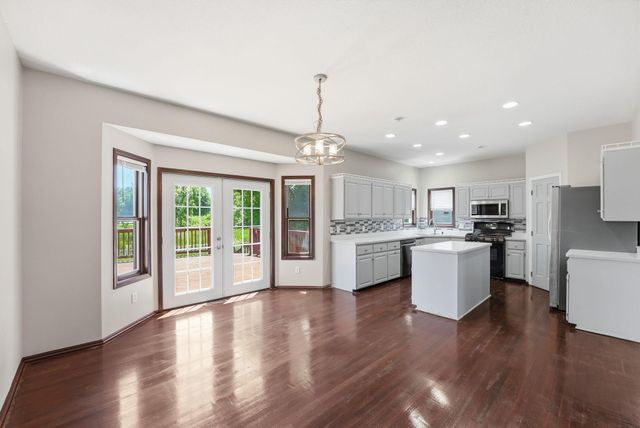 1004 Canterbury Avenue NE, Buffalo, MN 55313