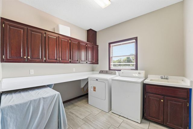 1004 Canterbury Avenue NE, Buffalo, MN 55313