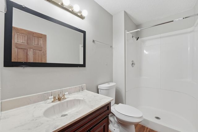 1004 Canterbury Avenue NE, Buffalo, MN 55313