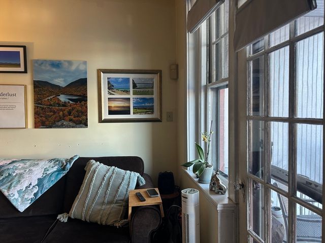 2039 Commonwealth Ave 8, Boston, MA 02135