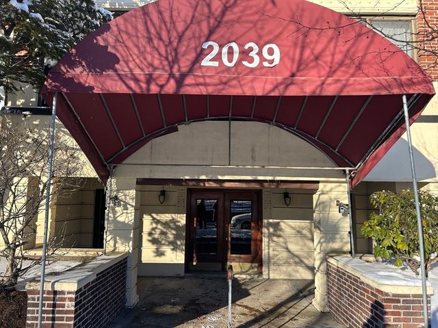 2039 Commonwealth Ave 8, Boston, MA 02135