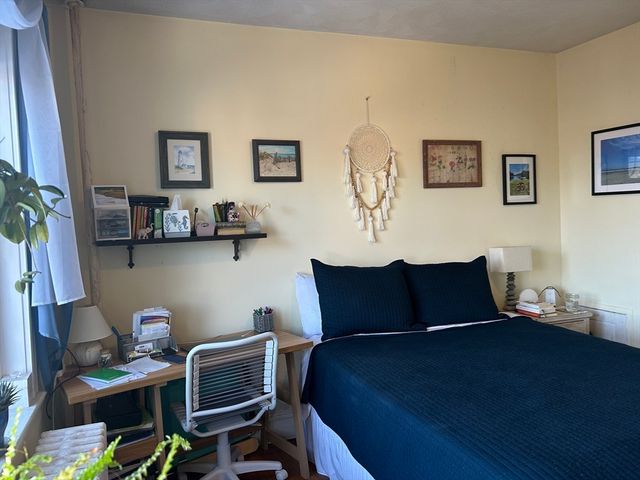 2039 Commonwealth Ave 8, Boston, MA 02135