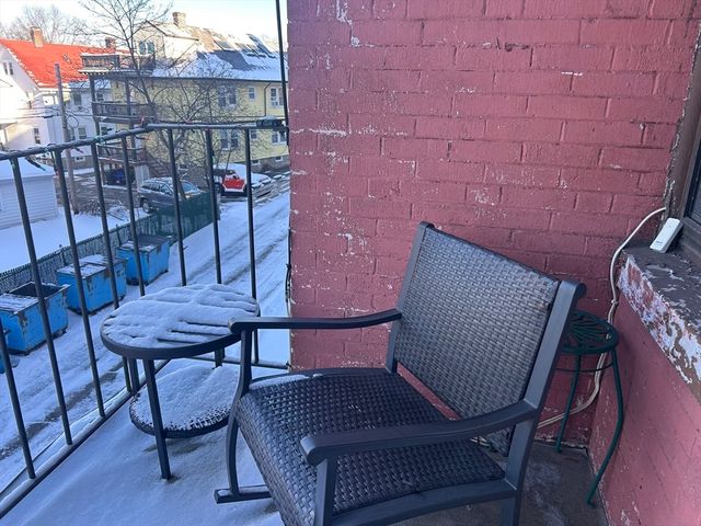 2039 Commonwealth Ave 8, Boston, MA 02135