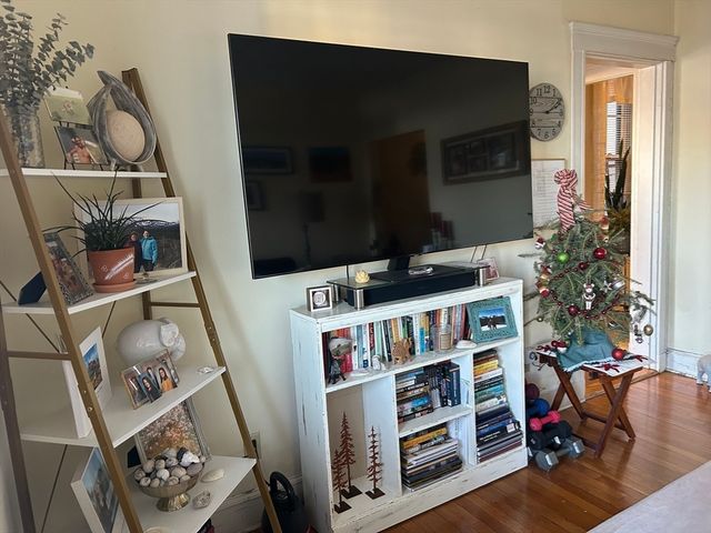 2039 Commonwealth Ave 8, Boston, MA 02135