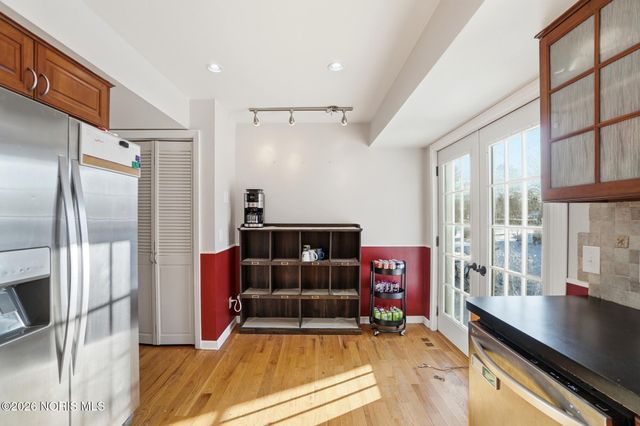 911 Shearwood Drive, Perrysburg, OH 43551