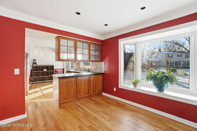 911 Shearwood Drive, Perrysburg, OH 43551