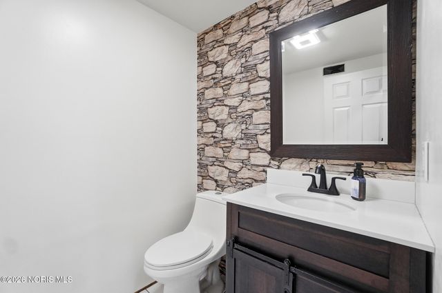 911 Shearwood Drive, Perrysburg, OH 43551