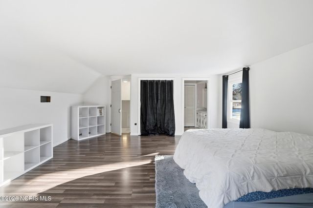 911 Shearwood Drive, Perrysburg, OH 43551