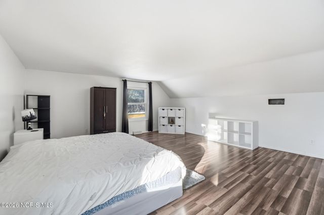 911 Shearwood Drive, Perrysburg, OH 43551