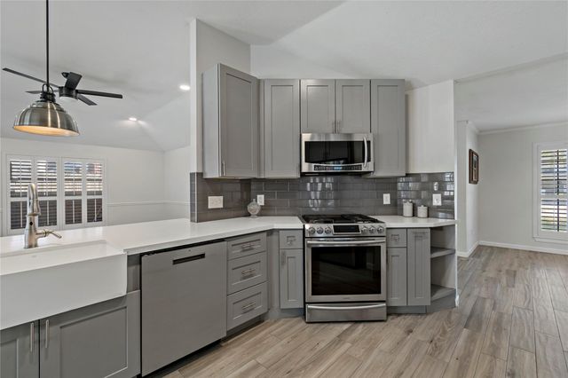 6115 Conlan Bay Drive, Houston, TX 77041