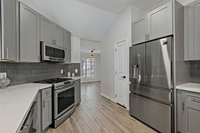 6115 Conlan Bay Drive, Houston, TX 77041