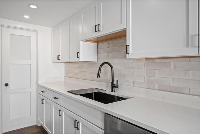 132 Fontana AVENUE, Fontana, WI 53125