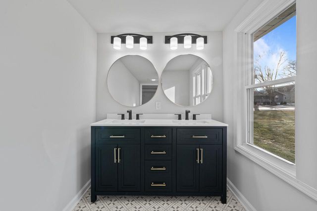 132 Fontana AVENUE, Fontana, WI 53125