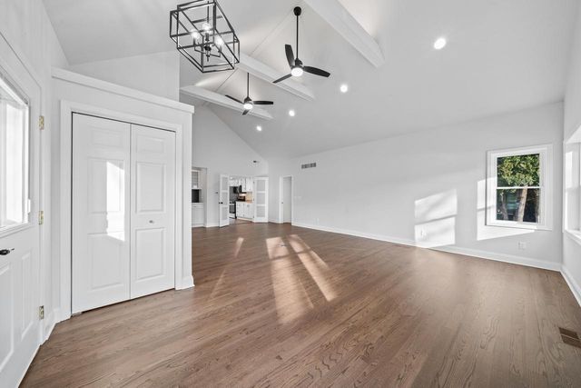 132 Fontana AVENUE, Fontana, WI 53125