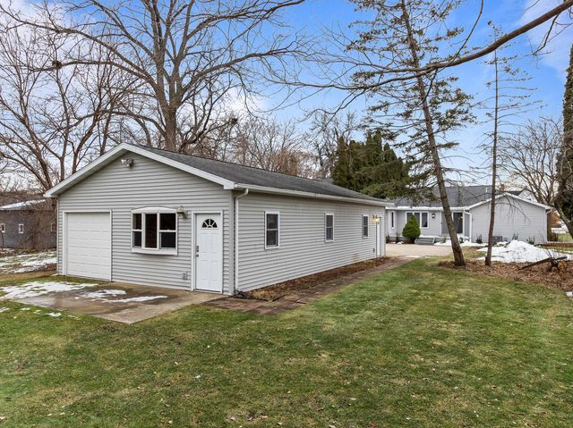 132 Fontana AVENUE, Fontana, WI 53125