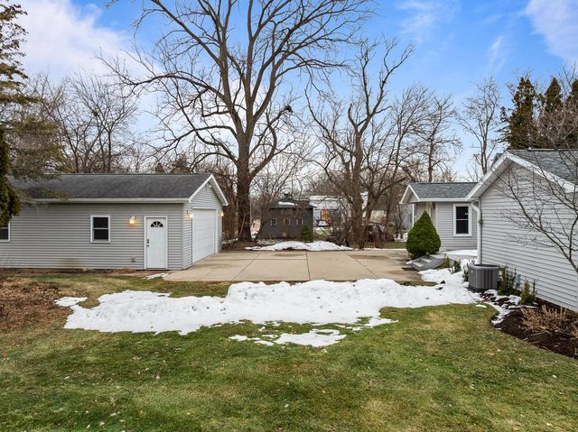 132 Fontana AVENUE, Fontana, WI 53125