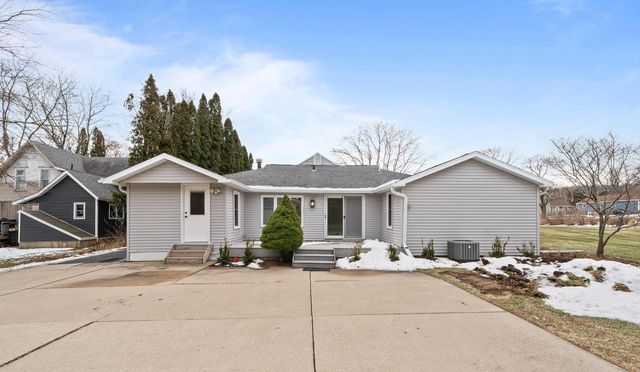 132 Fontana AVENUE, Fontana, WI 53125