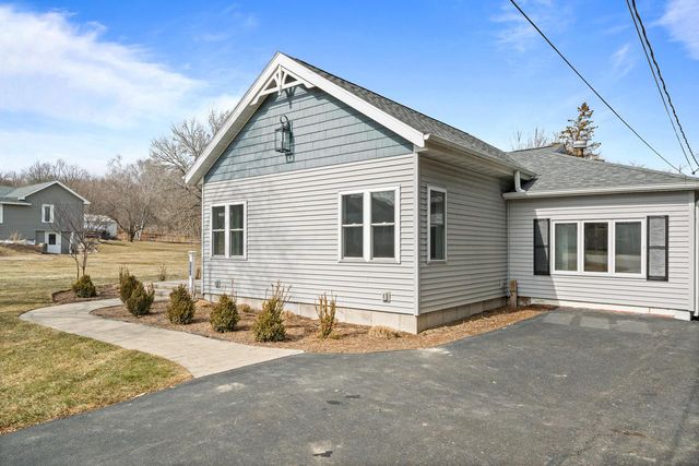 132 Fontana AVENUE, Fontana, WI 53125