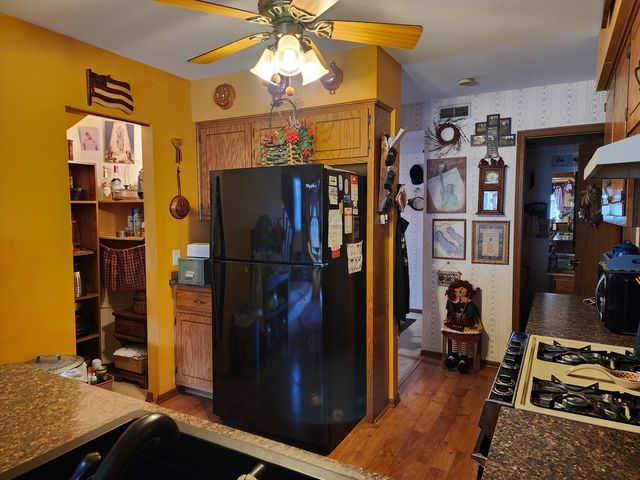 9249 Cliffside Lane, Orland Park, IL 60462