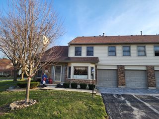 9249 Cliffside Lane, Orland Park, IL 60462