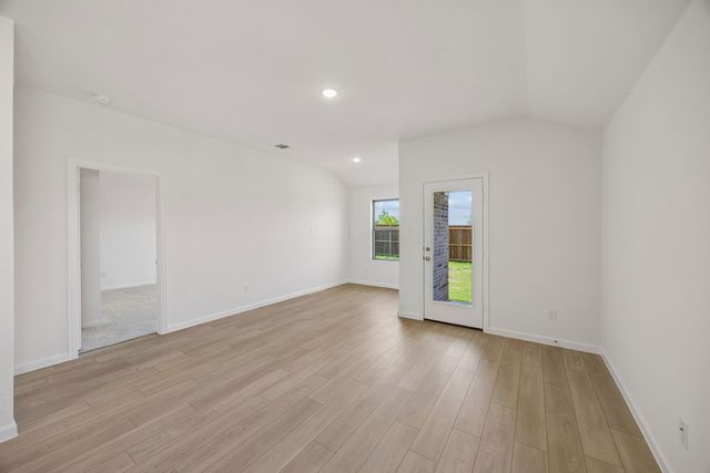 831 Hillcrest Bouvelard, Princeton, TX 75407