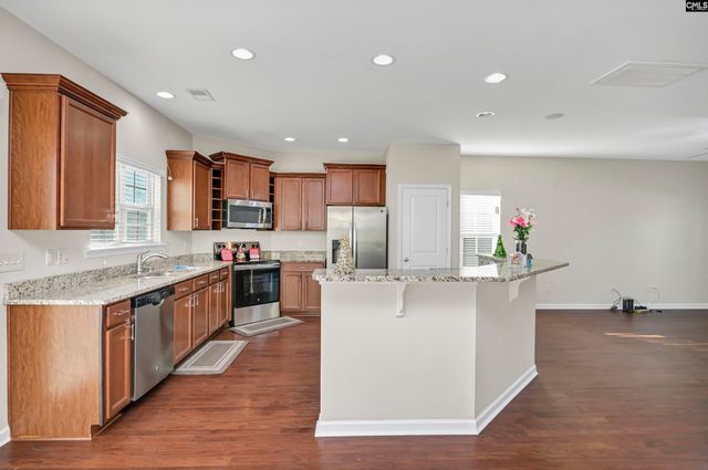 135 Bonhill Dr, Cayce, SC 29033