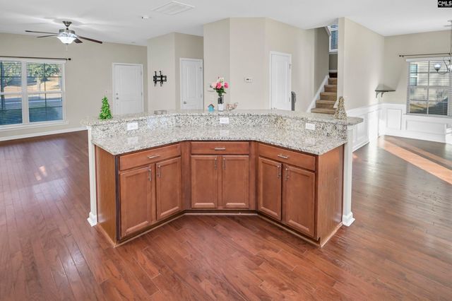 135 Bonhill Dr, Cayce, SC 29033