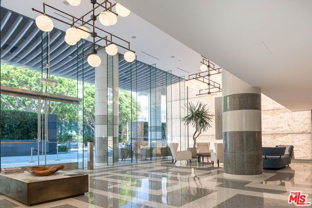 9000 W 3rd Street 208, Los Angeles, CA 90048