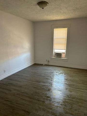 1102 Edith Boulevard SE Unit 1, Albuquerque, NM 87102