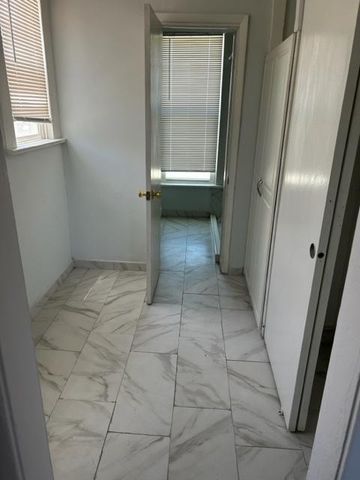 1102 Edith Boulevard SE Unit 1, Albuquerque, NM 87102